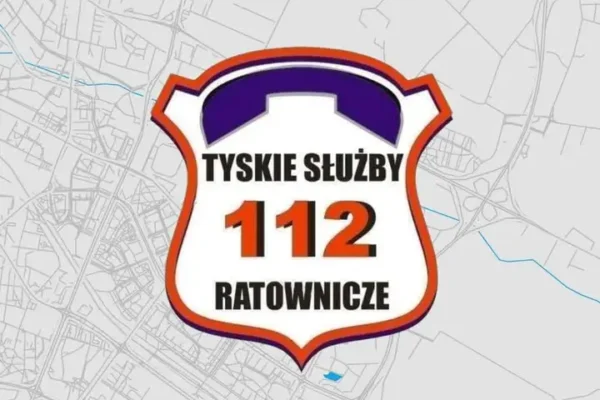 Dachowanie busa na ul. Turyńskiej w Bieruniu – droga w kierunku Tychów zablokowana