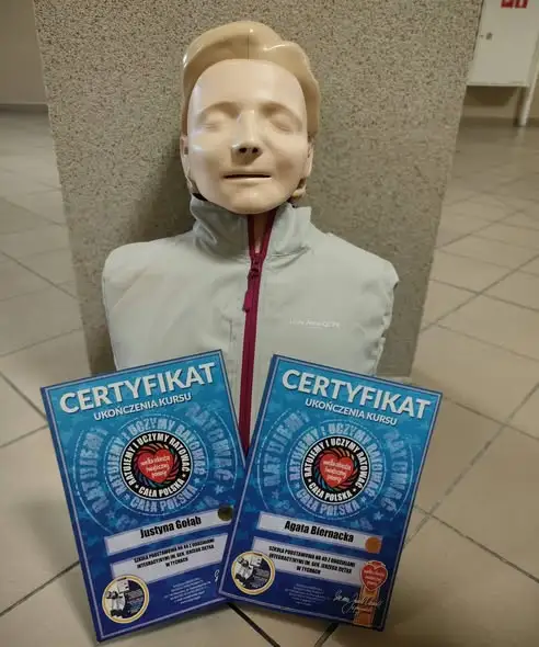 Szkoła Podstawowa nr 40 w Tychach uczy najmłodszych ratować życie